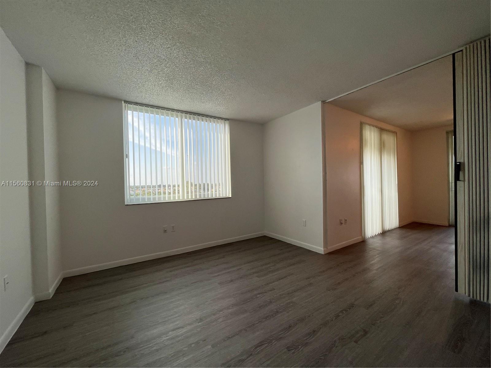 919 Hillcrest Dr 714, Hollywood, Florida 33021, 2 Bedrooms Bedrooms, ,2 BathroomsBathrooms,Residentiallease,For Rent,919 Hillcrest Dr 714,A11560831