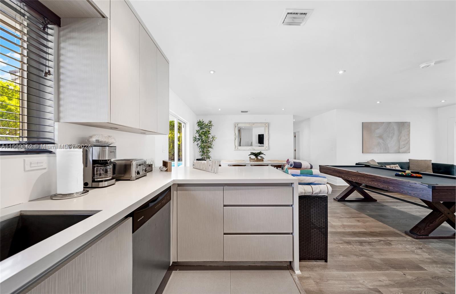 201 NE 48th St, Miami, Florida 33137, 4 Bedrooms Bedrooms, ,3 BathroomsBathrooms,Residentiallease,For Rent,201 NE 48th St,A11560852