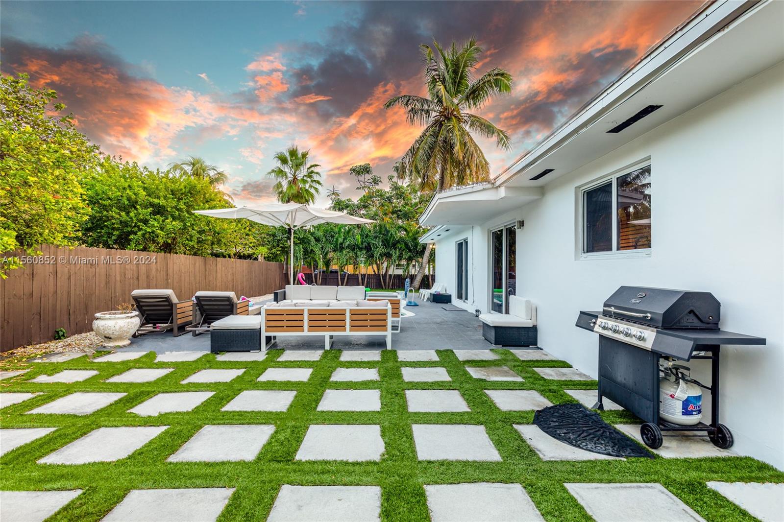 201 NE 48th St, Miami, Florida 33137, 4 Bedrooms Bedrooms, ,3 BathroomsBathrooms,Residentiallease,For Rent,201 NE 48th St,A11560852