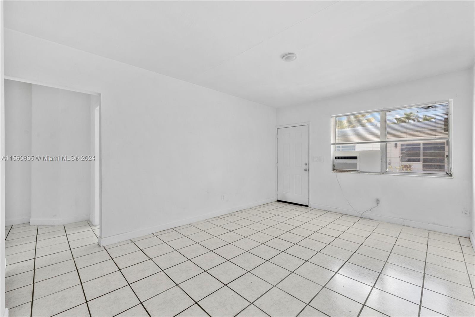 770 83rd St 2, Miami Beach, Florida 33141, 2 Bedrooms Bedrooms, ,1 BathroomBathrooms,Residentiallease,For Rent,770 83rd St 2,A11560865