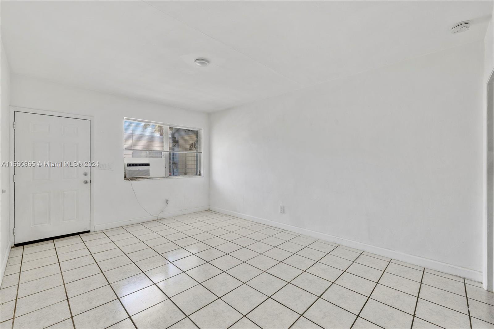 770 83rd St 2, Miami Beach, Florida 33141, 2 Bedrooms Bedrooms, ,1 BathroomBathrooms,Residentiallease,For Rent,770 83rd St 2,A11560865