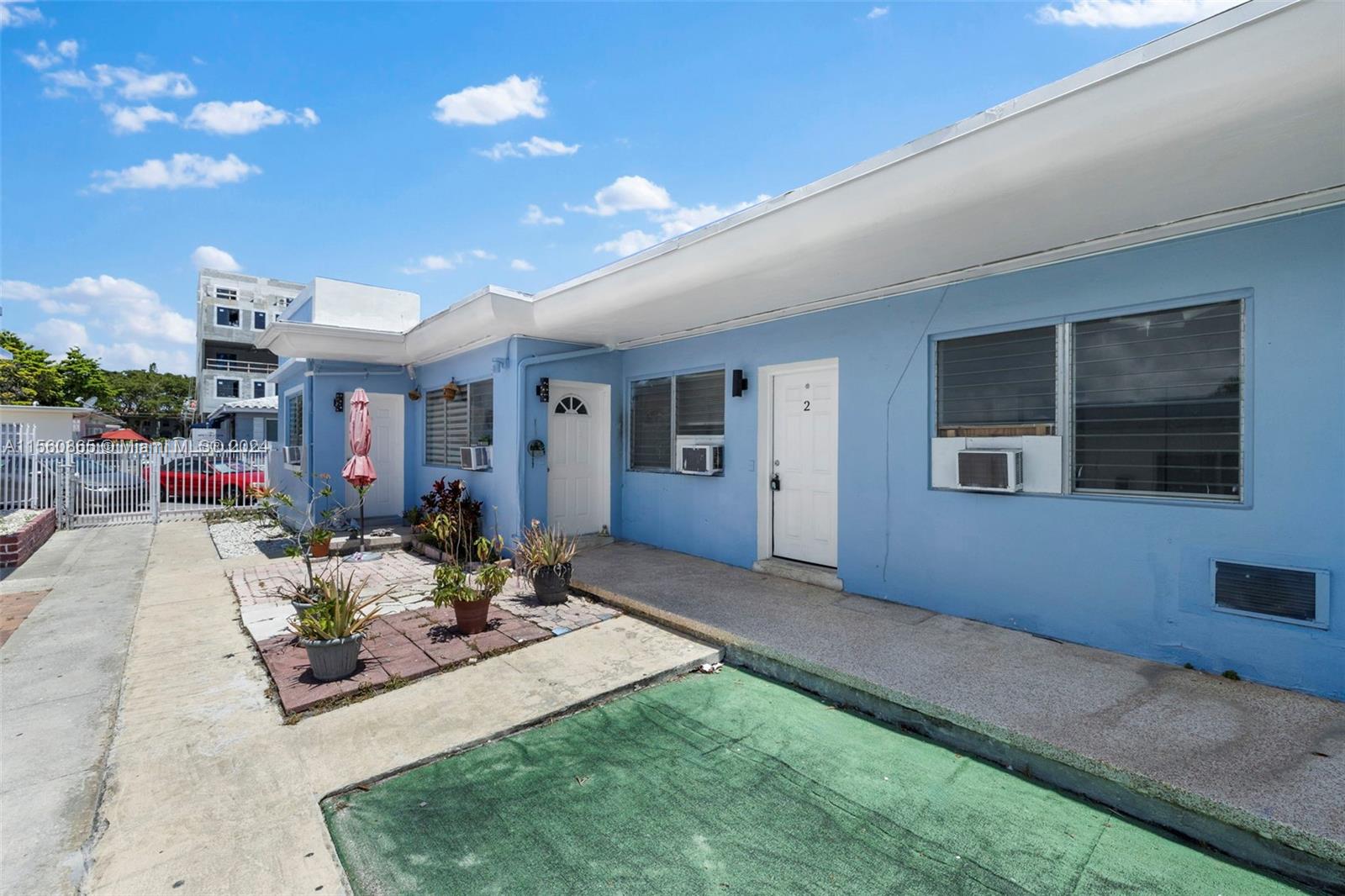 770 83rd St 2, Miami Beach, Florida 33141, 2 Bedrooms Bedrooms, ,1 BathroomBathrooms,Residentiallease,For Rent,770 83rd St 2,A11560865