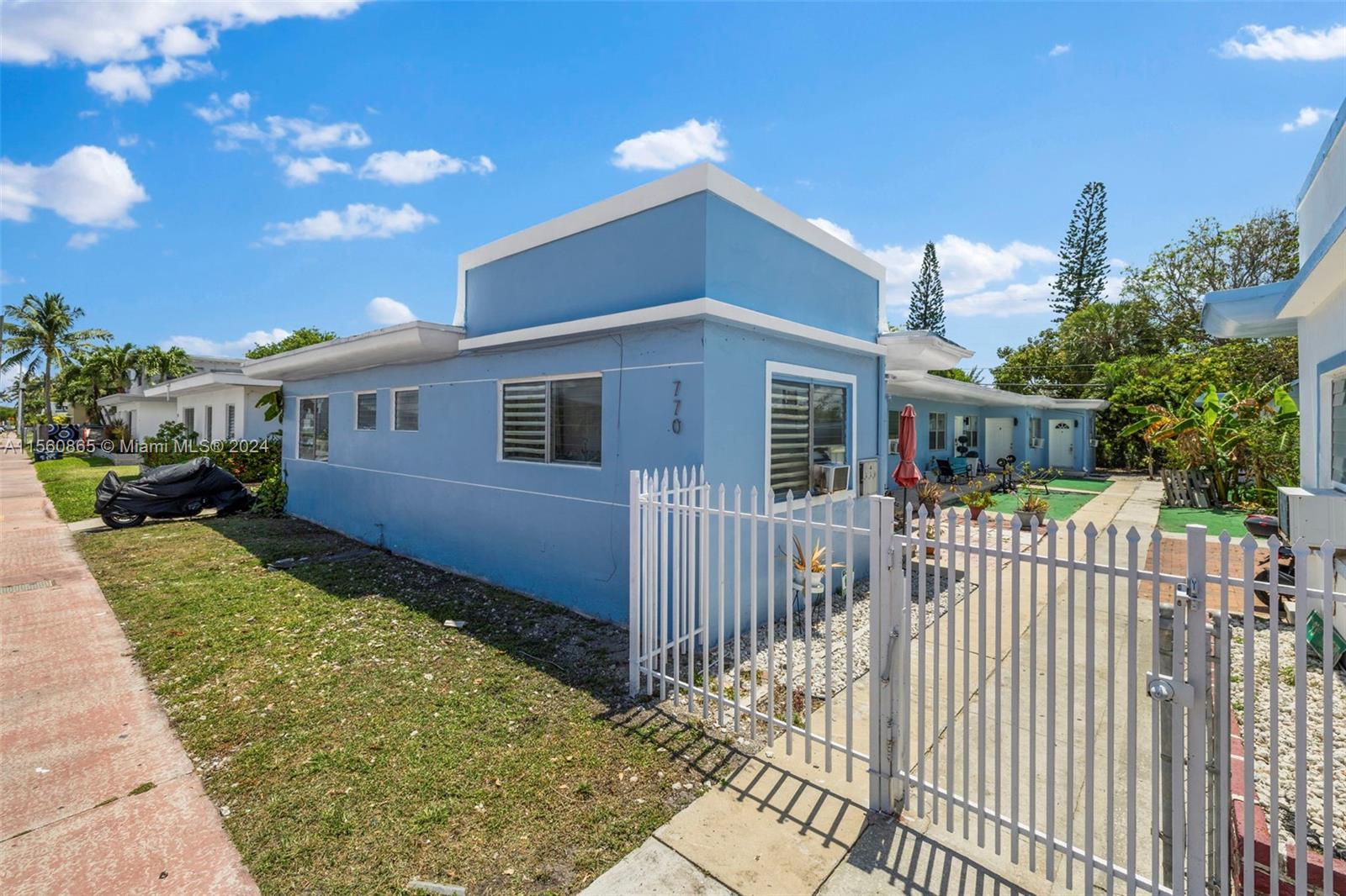 770 83rd St 2, Miami Beach, Florida 33141, 2 Bedrooms Bedrooms, ,1 BathroomBathrooms,Residentiallease,For Rent,770 83rd St 2,A11560865