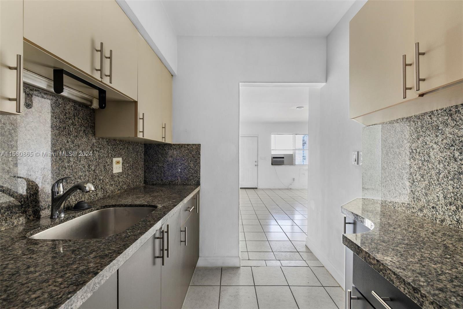 770 83rd St 2, Miami Beach, Florida 33141, 2 Bedrooms Bedrooms, ,1 BathroomBathrooms,Residentiallease,For Rent,770 83rd St 2,A11560865
