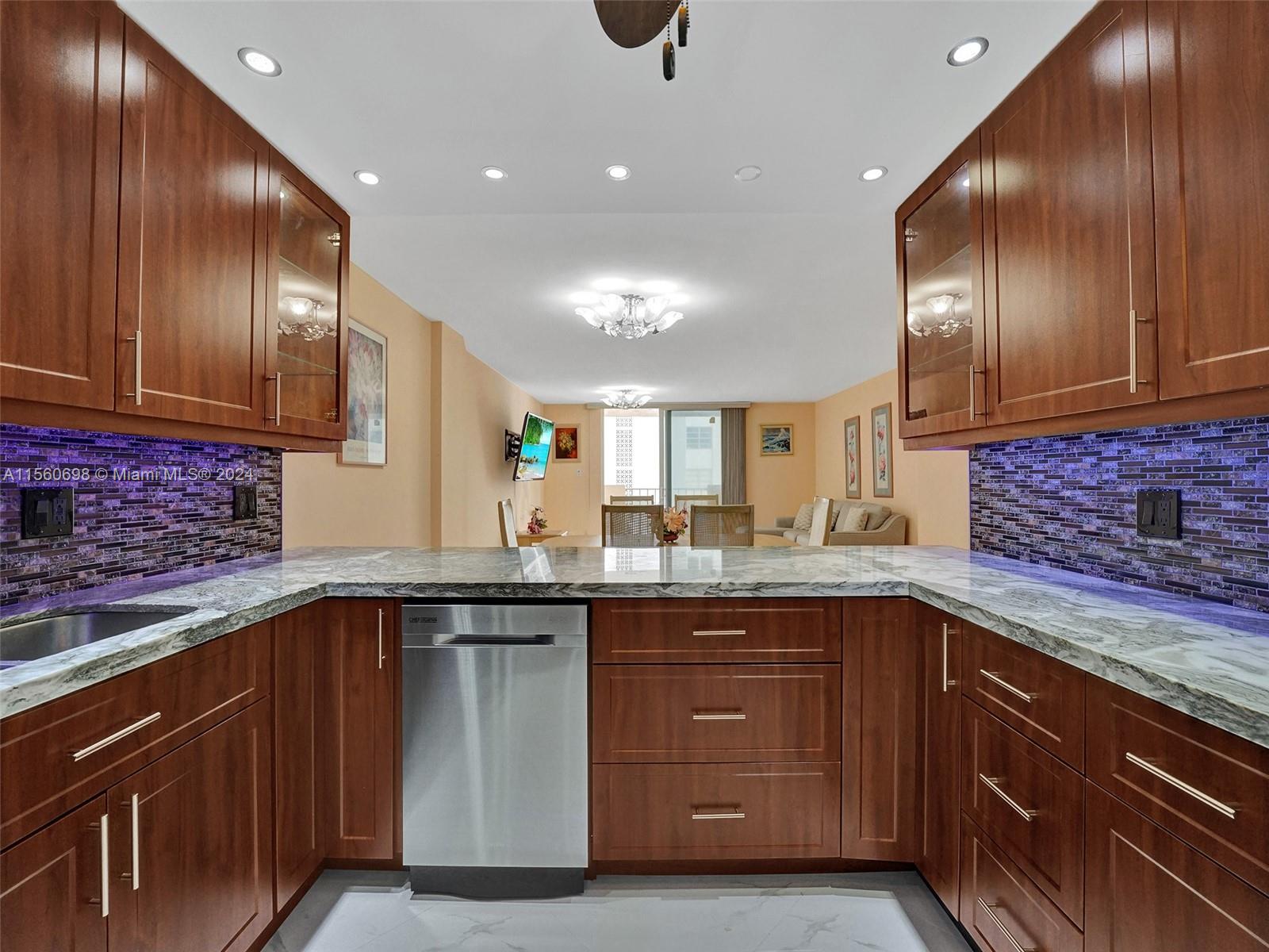 1865 S Ocean Dr 9D, Hallandale Beach, Florida 33009, 1 Bedroom Bedrooms, ,2 BathroomsBathrooms,Residential,For Sale,1865 S Ocean Dr 9D,A11560698