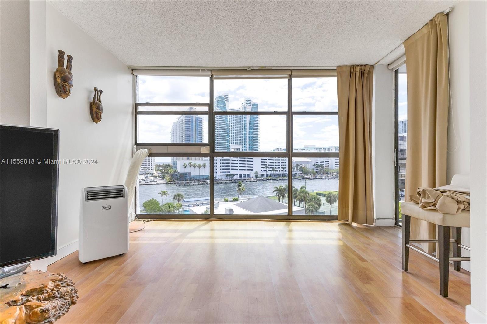 600 Parkview Dr 726, Hallandale Beach, Florida 33009, 1 Bedroom Bedrooms, ,1 BathroomBathrooms,Residential,For Sale,600 Parkview Dr 726,A11559818