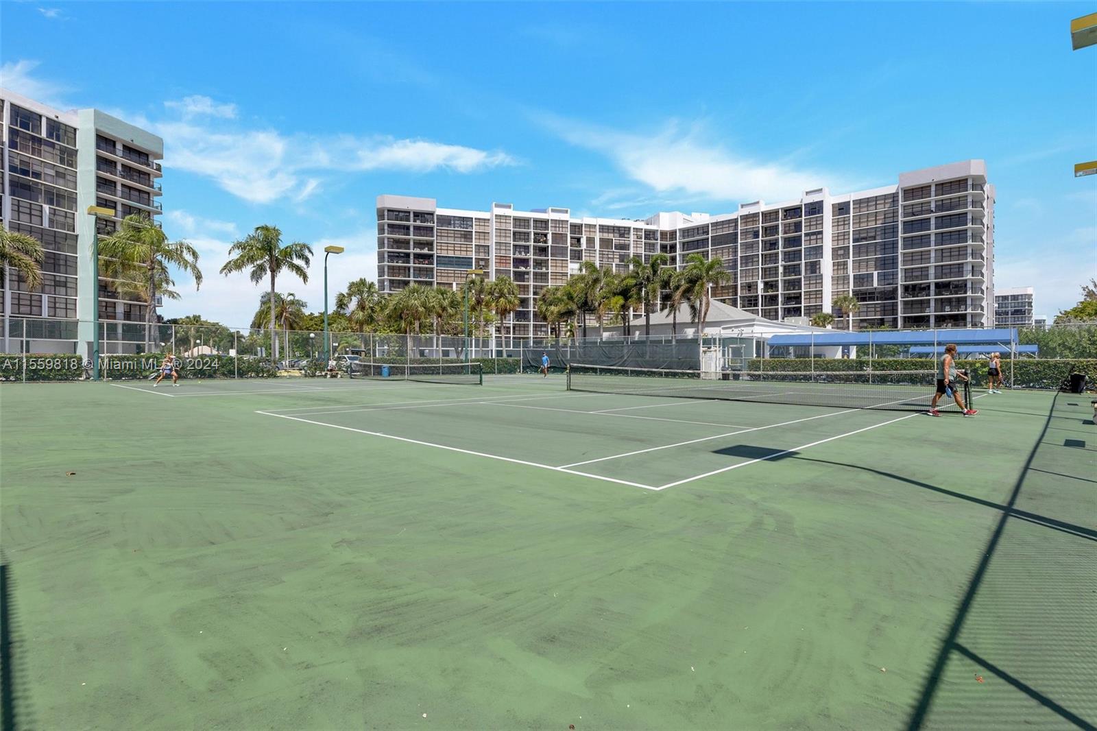 600 Parkview Dr 726, Hallandale Beach, Florida 33009, 1 Bedroom Bedrooms, ,1 BathroomBathrooms,Residential,For Sale,600 Parkview Dr 726,A11559818