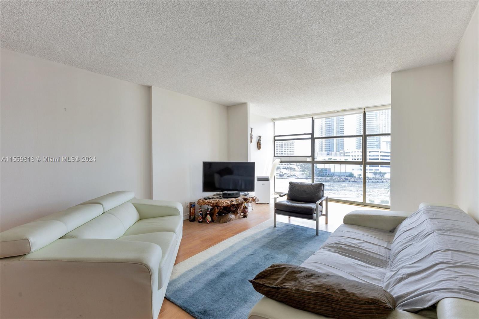 600 Parkview Dr 726, Hallandale Beach, Florida 33009, 1 Bedroom Bedrooms, ,1 BathroomBathrooms,Residential,For Sale,600 Parkview Dr 726,A11559818