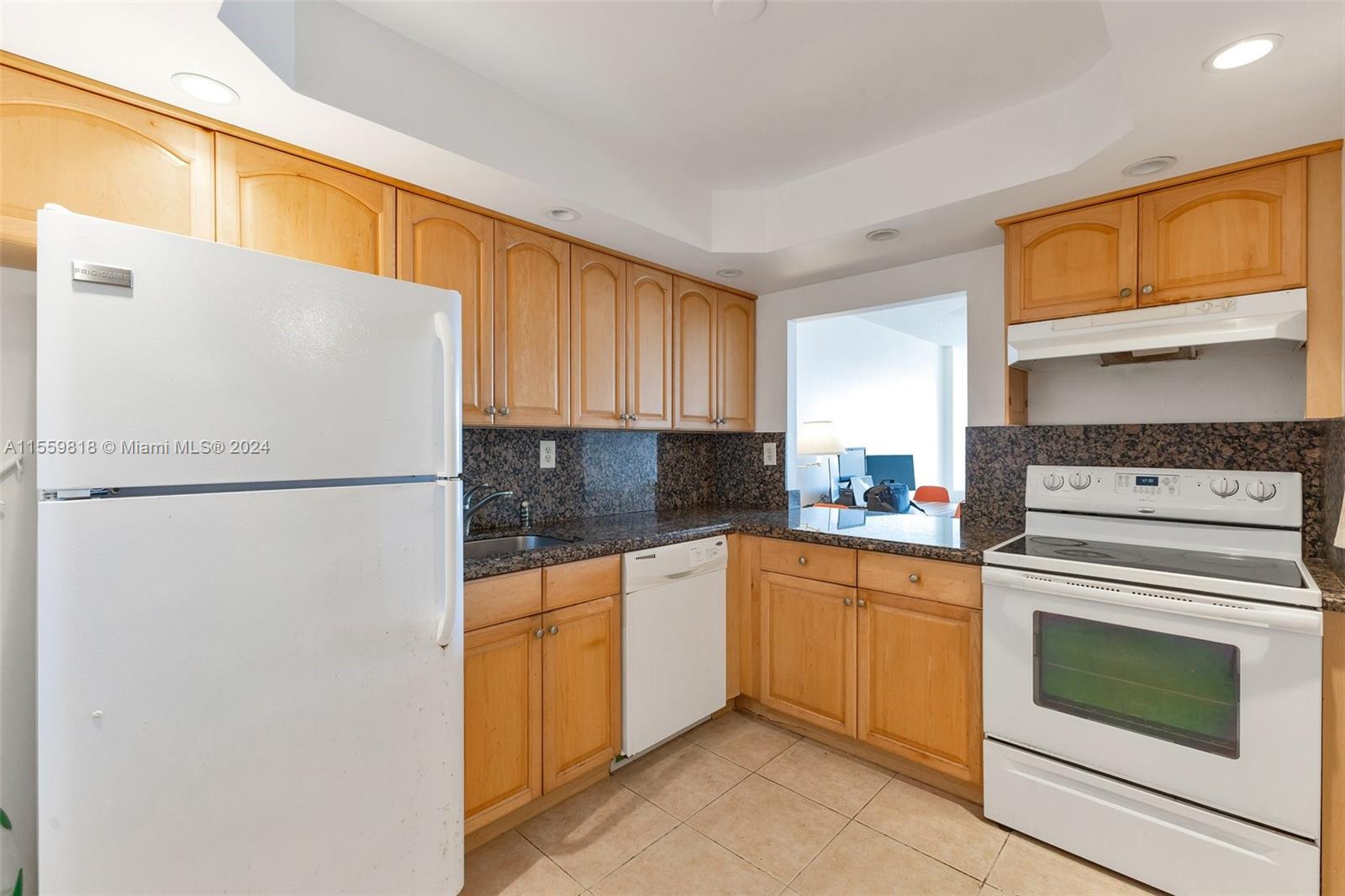 600 Parkview Dr 726, Hallandale Beach, Florida 33009, 1 Bedroom Bedrooms, ,1 BathroomBathrooms,Residential,For Sale,600 Parkview Dr 726,A11559818