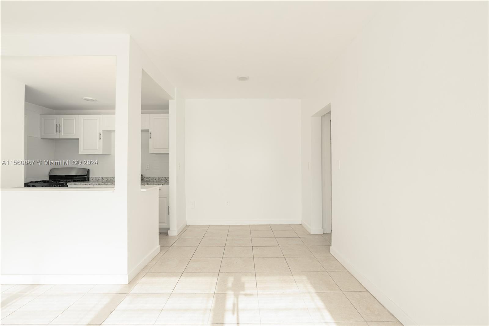 7311 Gary Ave 9, Miami Beach, Florida 33141, 1 Bedroom Bedrooms, ,1 BathroomBathrooms,Residentiallease,For Rent,7311 Gary Ave 9,A11560887