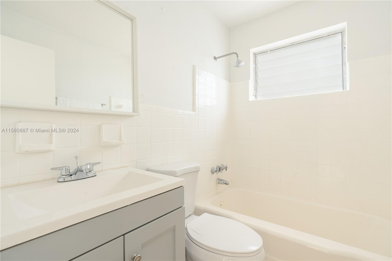 7311 Gary Ave 9, Miami Beach, Florida 33141, 1 Bedroom Bedrooms, ,1 BathroomBathrooms,Residentiallease,For Rent,7311 Gary Ave 9,A11560887