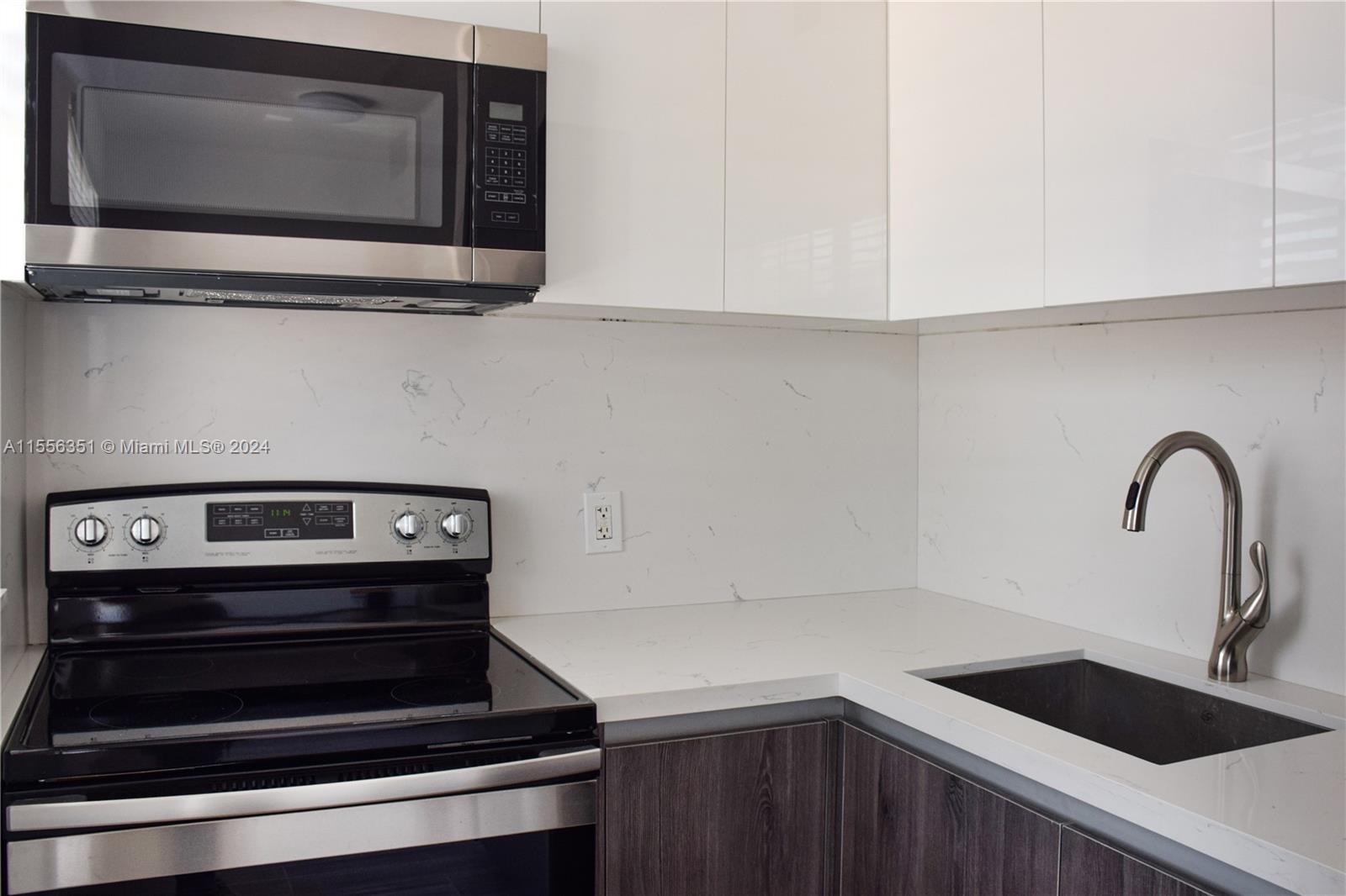 605 Euclid Ave 207, Miami Beach, Florida 33139, 1 Bedroom Bedrooms, ,1 BathroomBathrooms,Residential,For Sale,605 Euclid Ave 207,A11556351