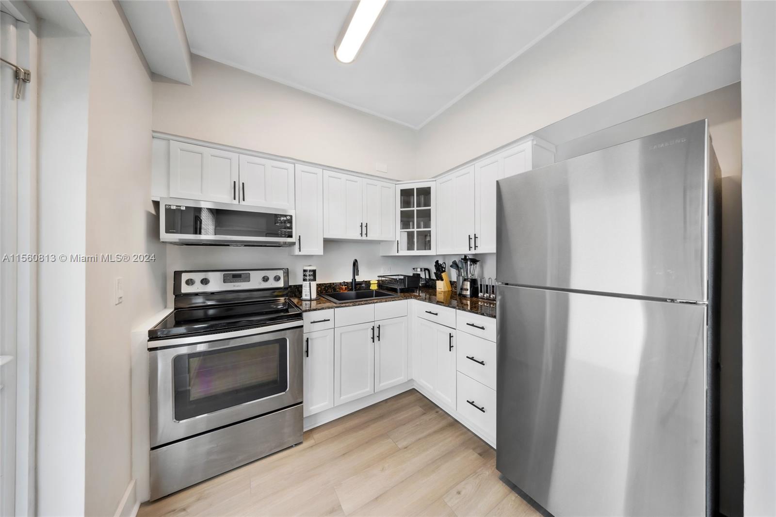 1471 Lincoln Ter 1, Miami Beach, Florida 33139, 2 Bedrooms Bedrooms, ,1 BathroomBathrooms,Residentiallease,For Rent,1471 Lincoln Ter 1,A11560813