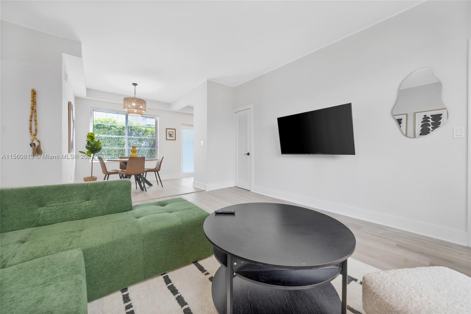 1471 Lincoln Ter 1, Miami Beach, Florida 33139, 2 Bedrooms Bedrooms, ,1 BathroomBathrooms,Residentiallease,For Rent,1471 Lincoln Ter 1,A11560813
