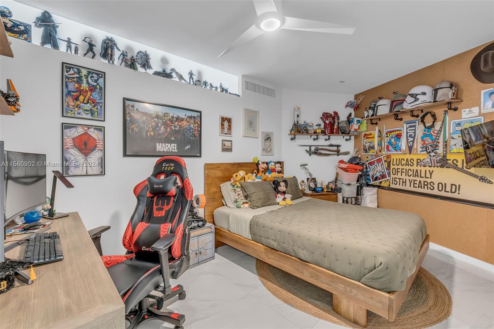 5660 Collins Ave 2A, Miami Beach, Florida 33140, 3 Bedrooms Bedrooms, ,3 BathroomsBathrooms,Residential,For Sale,5660 Collins Ave 2A,A11560902