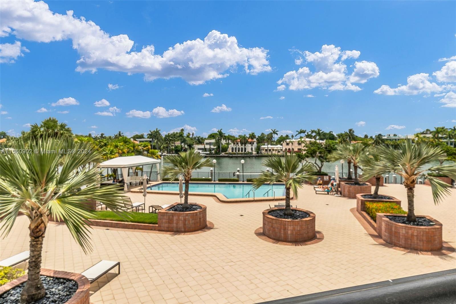 5660 Collins Ave 2A, Miami Beach, Florida 33140, 3 Bedrooms Bedrooms, ,3 BathroomsBathrooms,Residential,For Sale,5660 Collins Ave 2A,A11560902