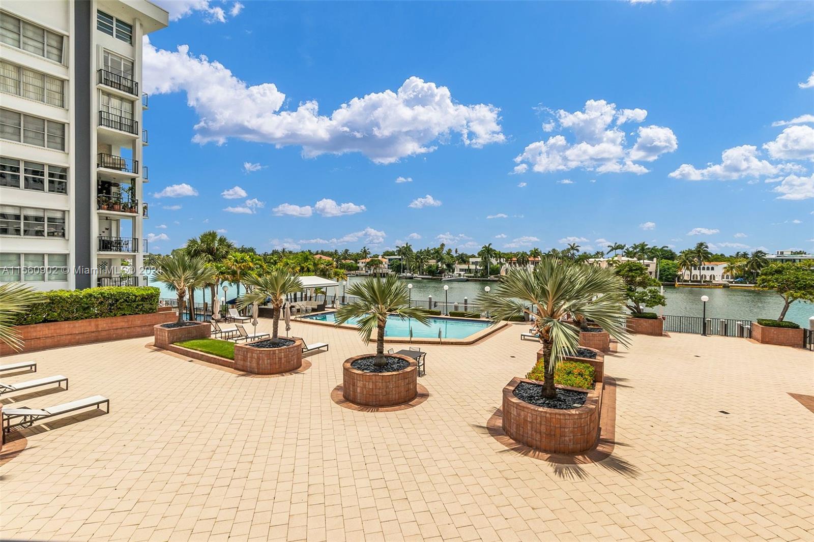 5660 Collins Ave 2A, Miami Beach, Florida 33140, 3 Bedrooms Bedrooms, ,3 BathroomsBathrooms,Residential,For Sale,5660 Collins Ave 2A,A11560902