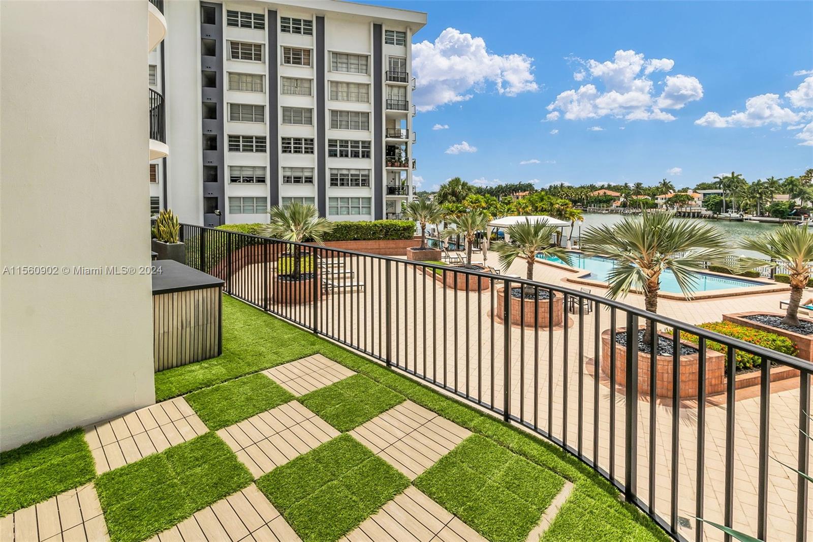 5660 Collins Ave 2A, Miami Beach, Florida 33140, 3 Bedrooms Bedrooms, ,3 BathroomsBathrooms,Residential,For Sale,5660 Collins Ave 2A,A11560902