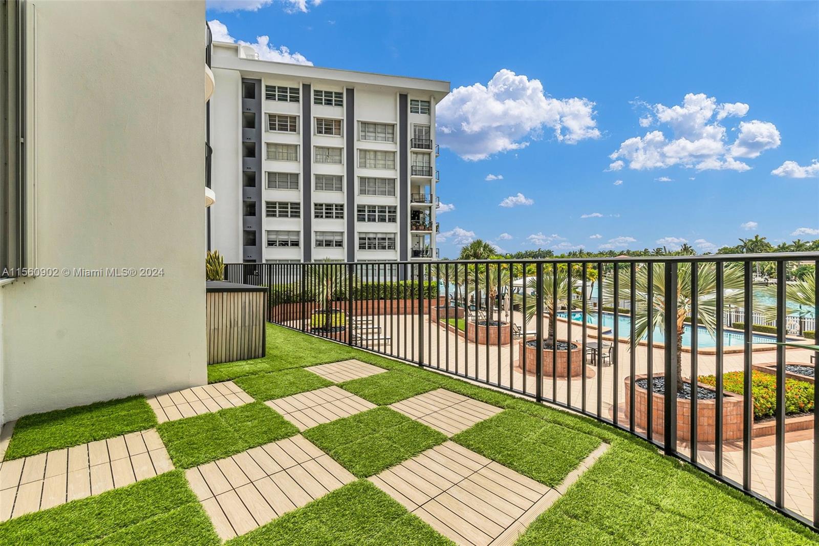 5660 Collins Ave 2A, Miami Beach, Florida 33140, 3 Bedrooms Bedrooms, ,3 BathroomsBathrooms,Residential,For Sale,5660 Collins Ave 2A,A11560902