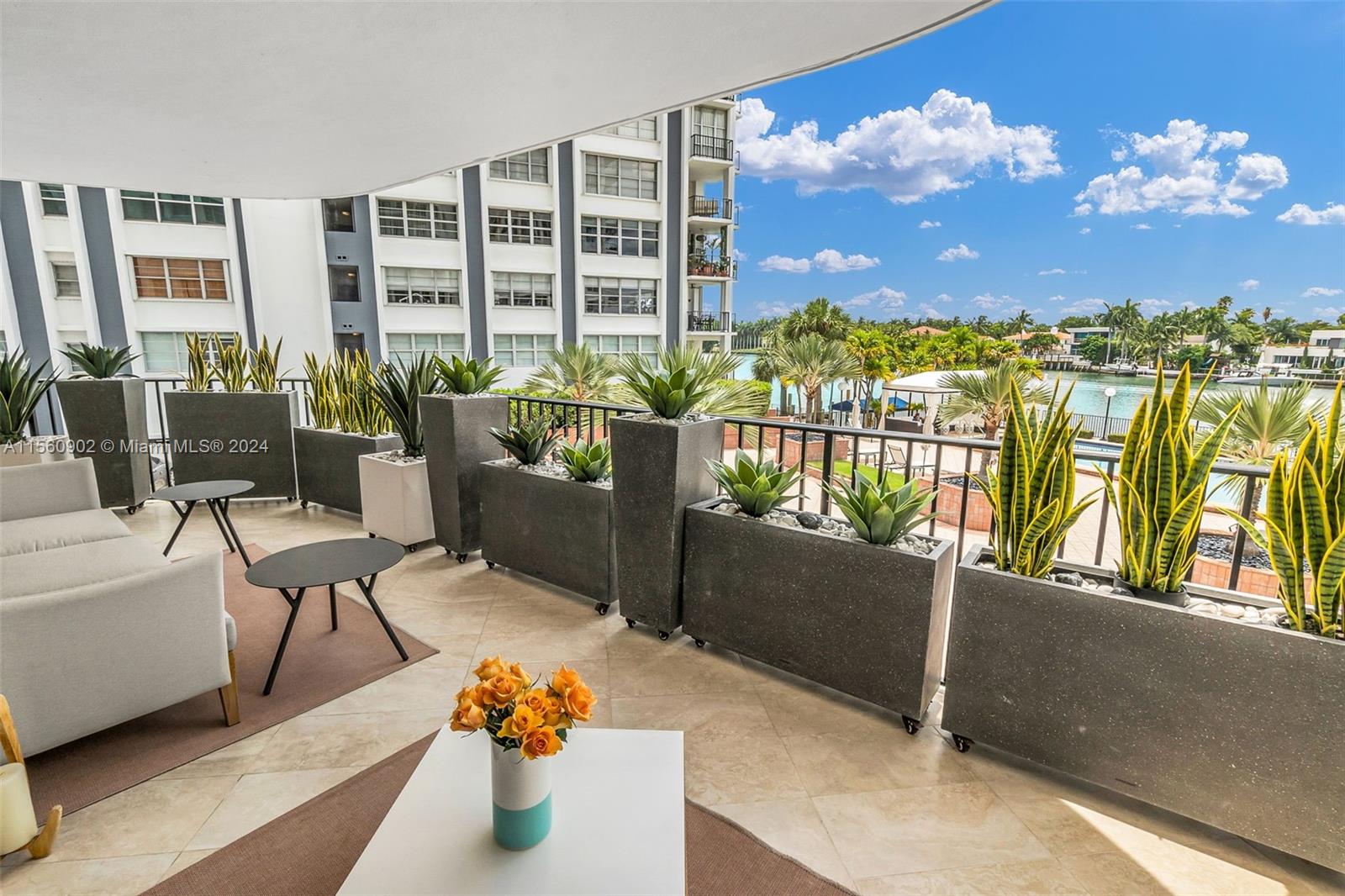 5660 Collins Ave 2A, Miami Beach, Florida 33140, 3 Bedrooms Bedrooms, ,3 BathroomsBathrooms,Residential,For Sale,5660 Collins Ave 2A,A11560902