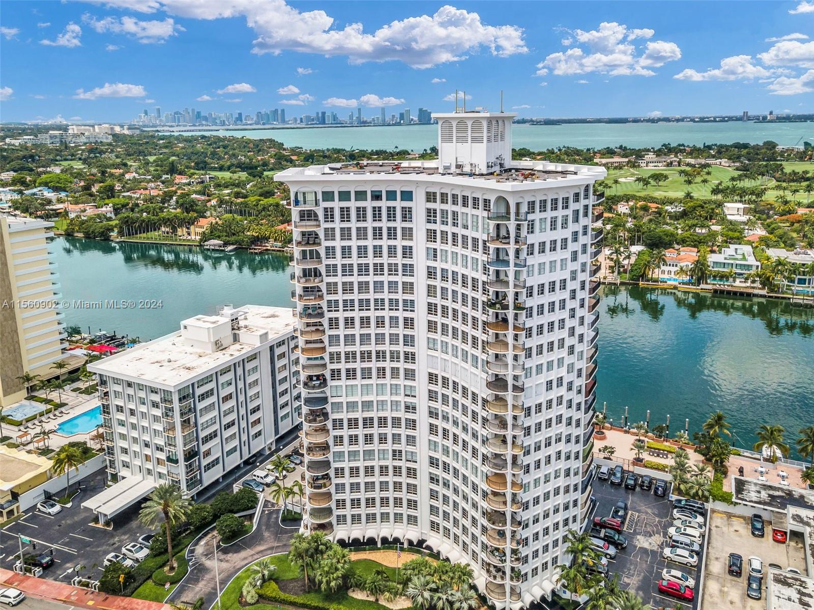 5660 Collins Ave 2A, Miami Beach, Florida 33140, 3 Bedrooms Bedrooms, ,3 BathroomsBathrooms,Residential,For Sale,5660 Collins Ave 2A,A11560902