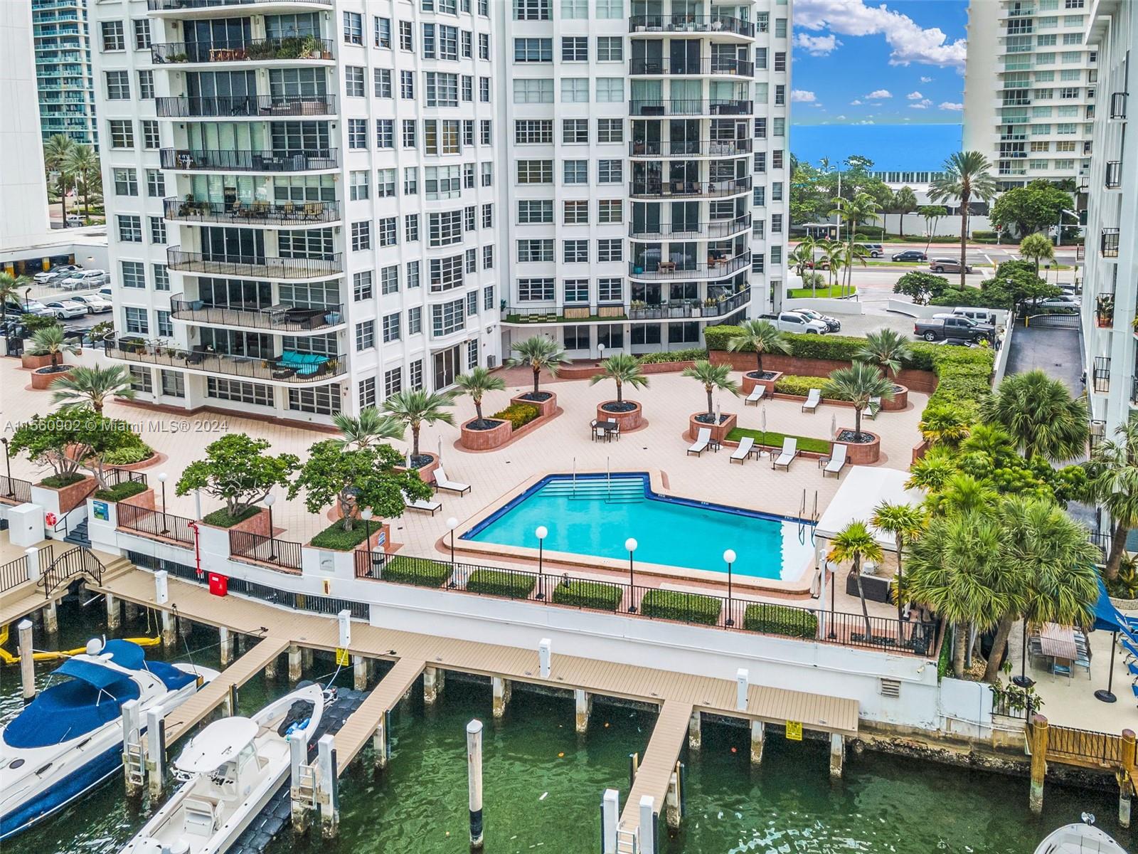 5660 Collins Ave 2A, Miami Beach, Florida 33140, 3 Bedrooms Bedrooms, ,3 BathroomsBathrooms,Residential,For Sale,5660 Collins Ave 2A,A11560902