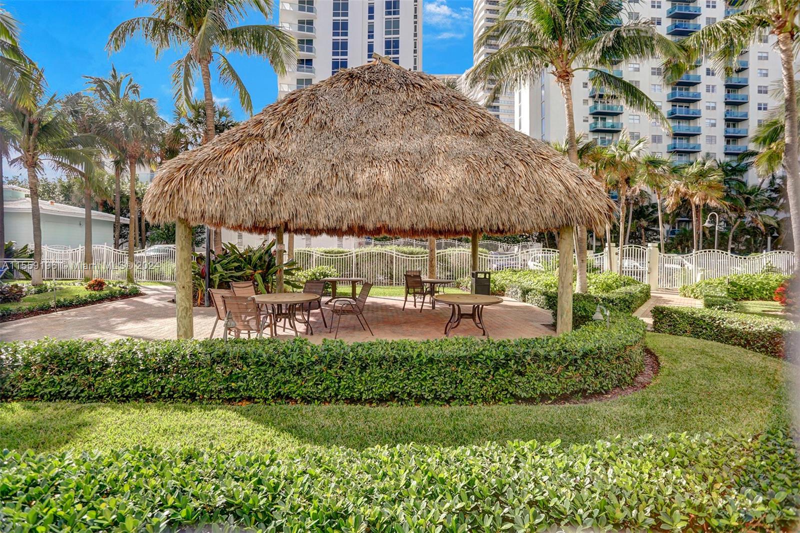 3901 S Ocean Dr 2J, Hollywood, Florida 33019, 1 Bedroom Bedrooms, ,1 BathroomBathrooms,Residentiallease,For Rent,3901 S Ocean Dr 2J,A11559196