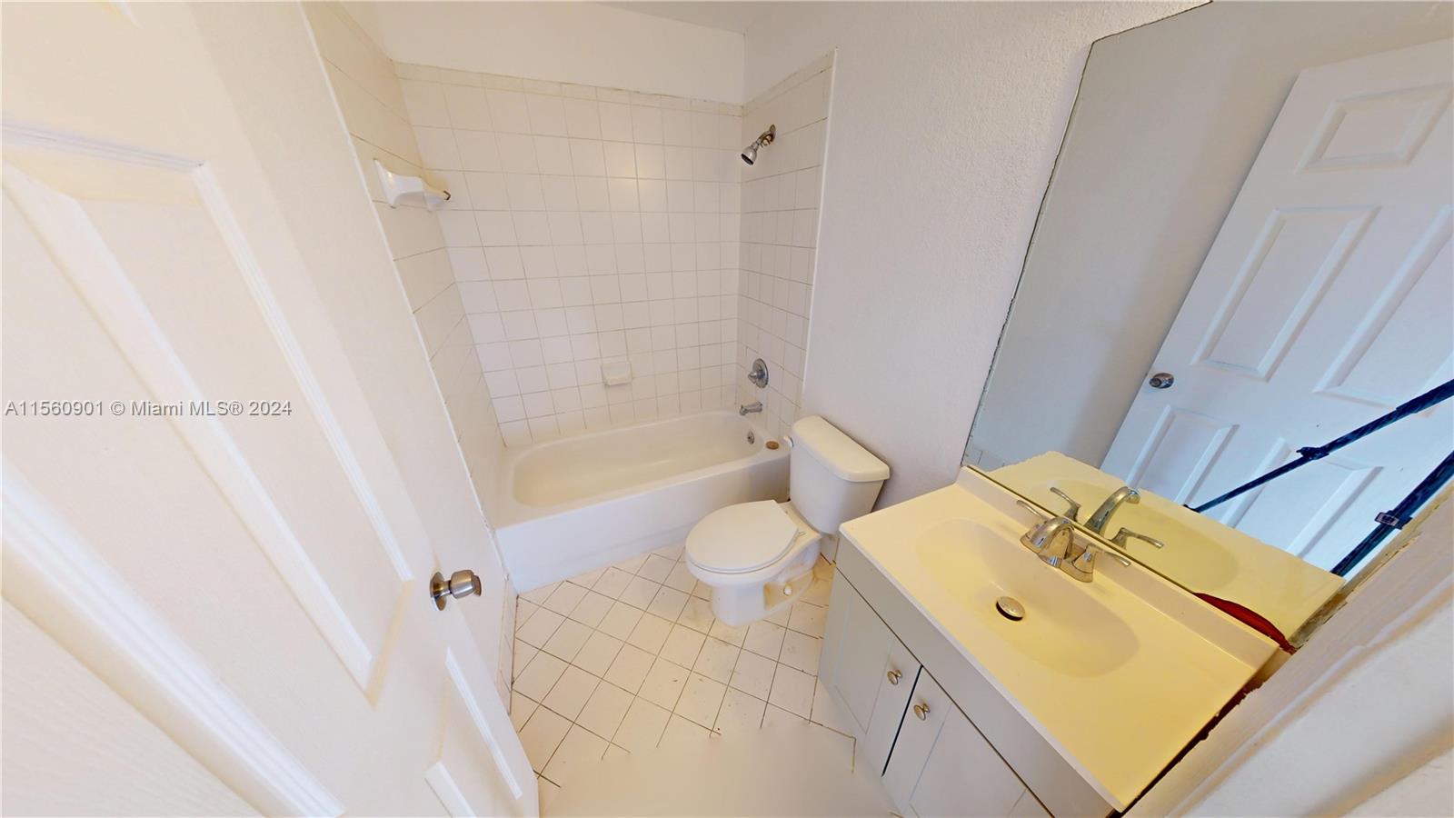 2911 SE 13th Rd 206-40, Homestead, Florida 33035, 3 Bedrooms Bedrooms, ,2 BathroomsBathrooms,Residential,For Sale,2911 SE 13th Rd 206-40,A11560901