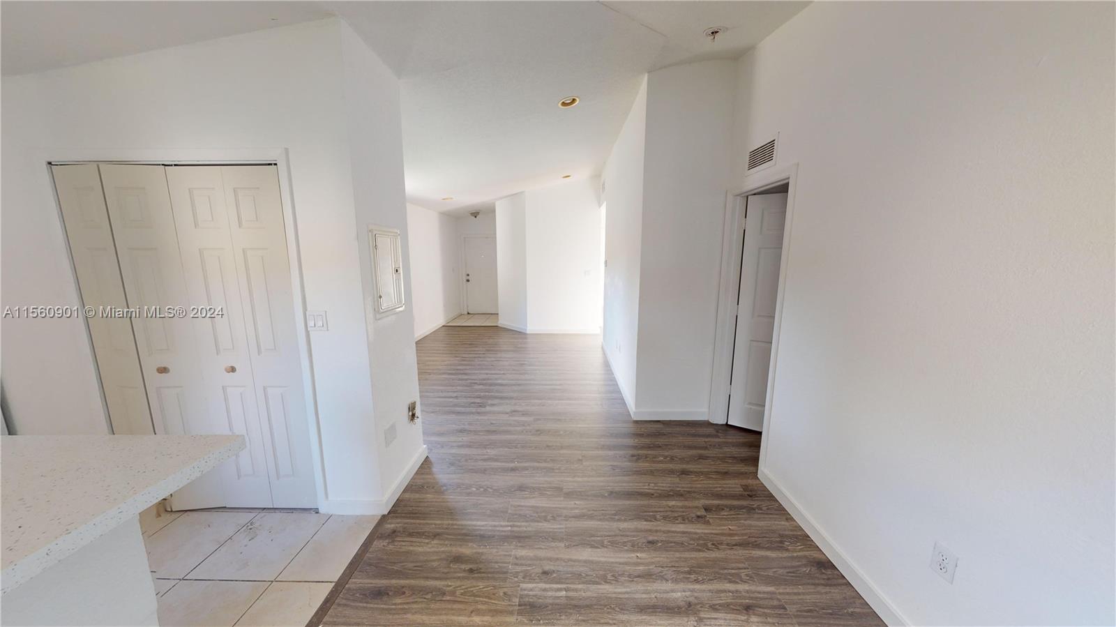 2911 SE 13th Rd 206-40, Homestead, Florida 33035, 3 Bedrooms Bedrooms, ,2 BathroomsBathrooms,Residential,For Sale,2911 SE 13th Rd 206-40,A11560901