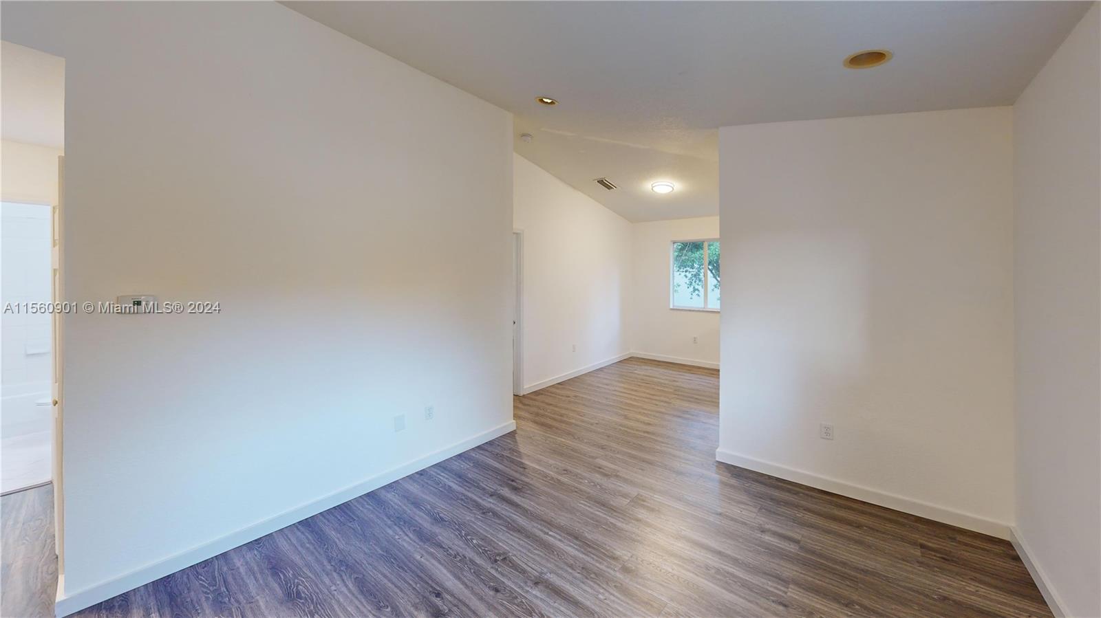 2911 SE 13th Rd 206-40, Homestead, Florida 33035, 3 Bedrooms Bedrooms, ,2 BathroomsBathrooms,Residential,For Sale,2911 SE 13th Rd 206-40,A11560901