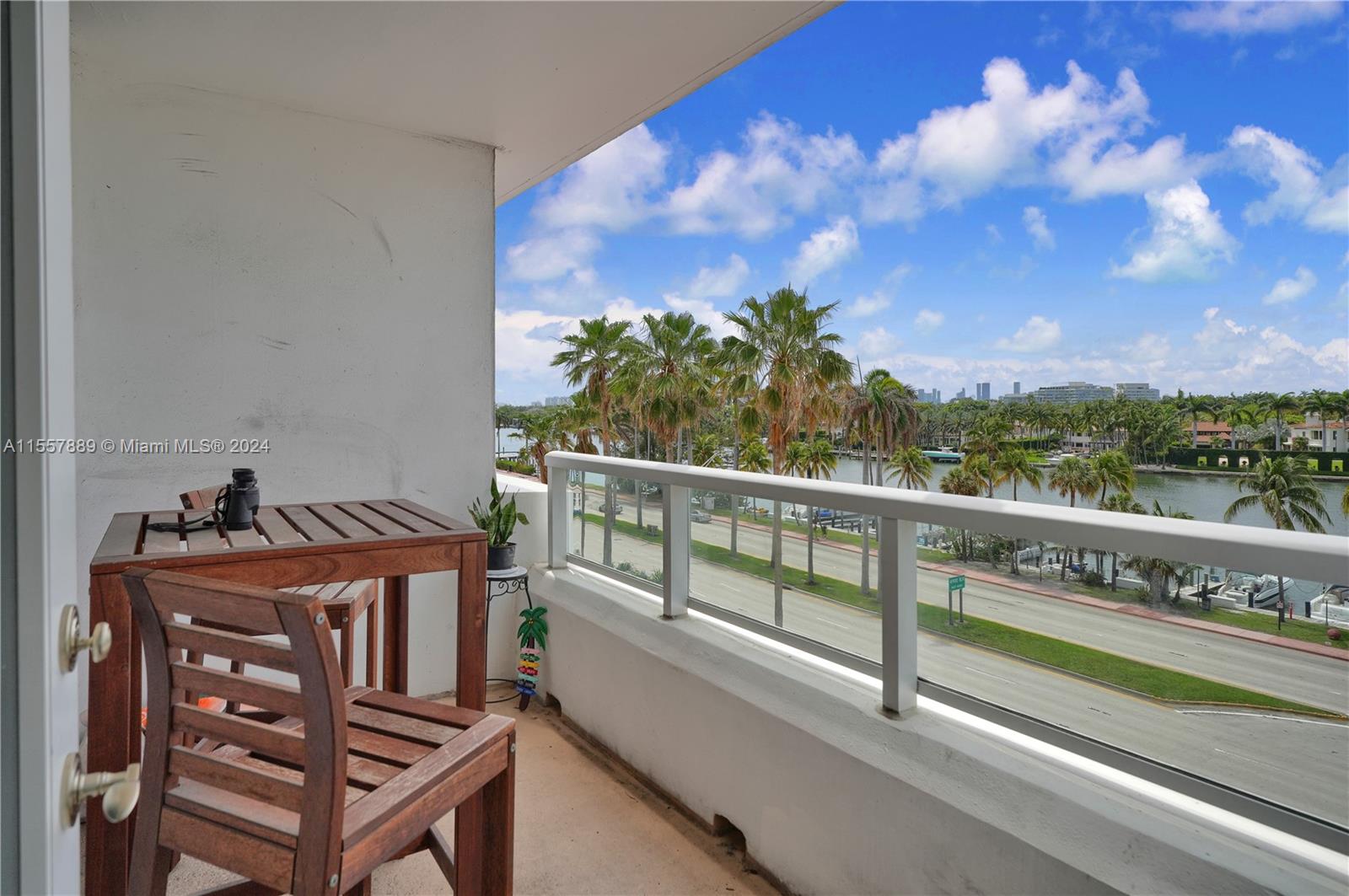 5005 Collins Ave 506, Miami Beach, Florida 33140, 2 Bedrooms Bedrooms, ,2 BathroomsBathrooms,Residential,For Sale,5005 Collins Ave 506,A11557889