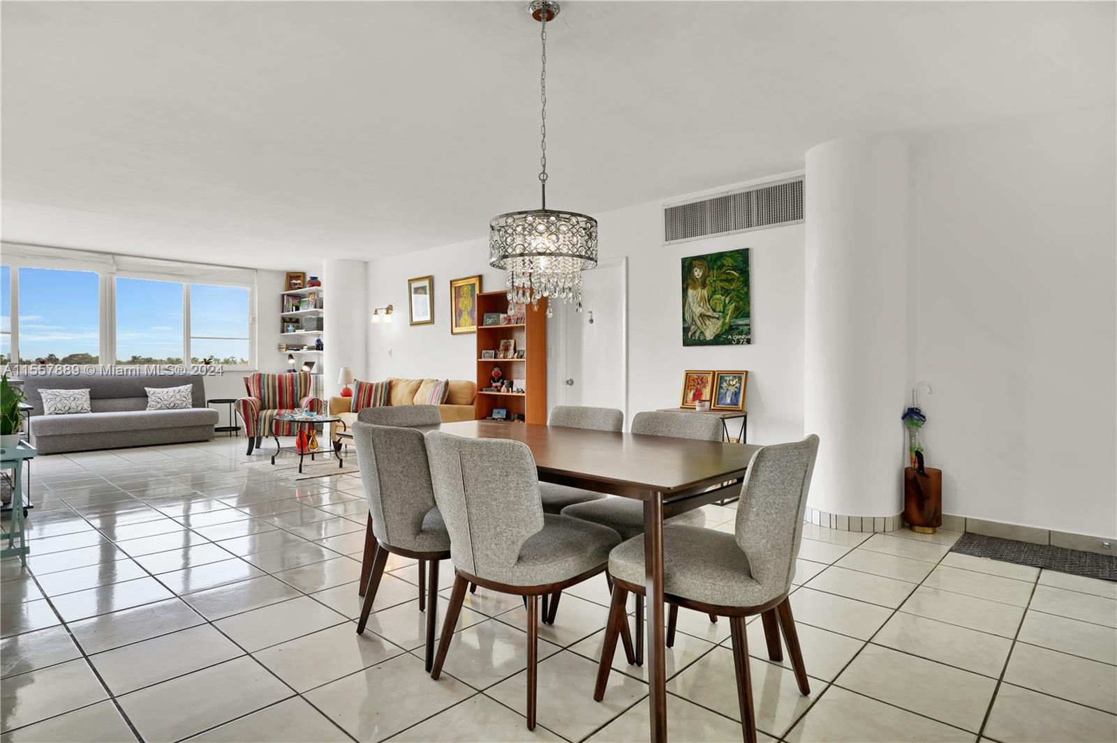5005 Collins Ave 506, Miami Beach, Florida 33140, 2 Bedrooms Bedrooms, ,2 BathroomsBathrooms,Residential,For Sale,5005 Collins Ave 506,A11557889