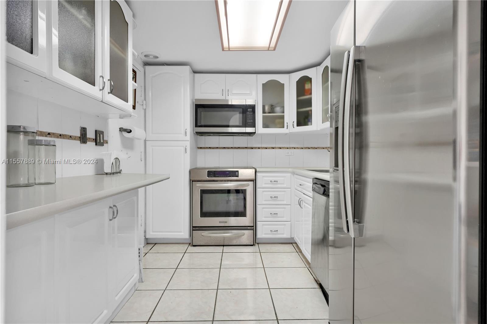 5005 Collins Ave 506, Miami Beach, Florida 33140, 2 Bedrooms Bedrooms, ,2 BathroomsBathrooms,Residential,For Sale,5005 Collins Ave 506,A11557889