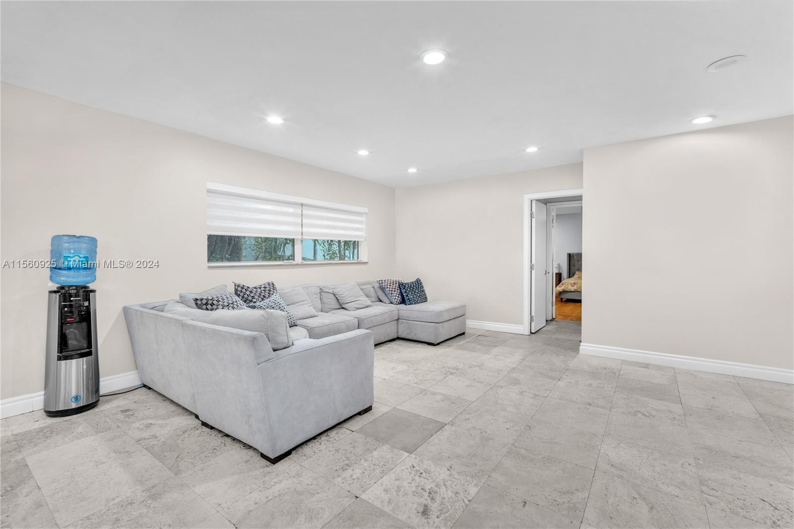 3131 N 52nd Ave, Hollywood, Florida 33021, 6 Bedrooms Bedrooms, ,3 BathroomsBathrooms,Residential,For Sale,3131 N 52nd Ave,A11560925