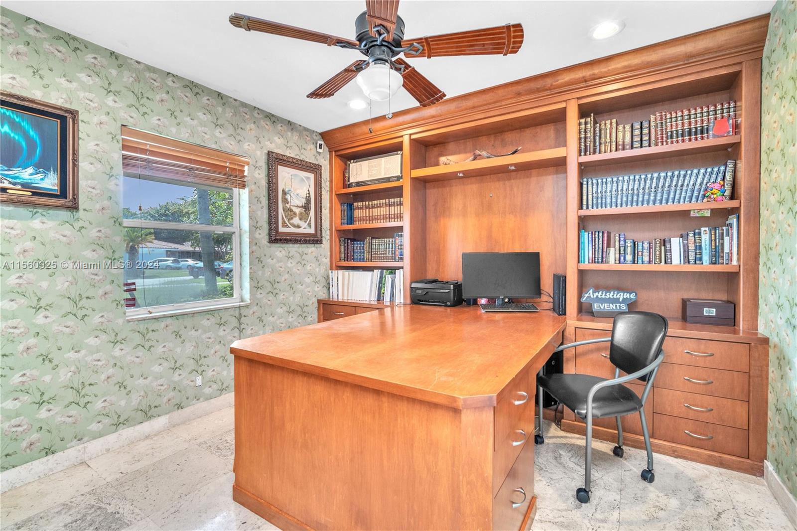 3131 N 52nd Ave, Hollywood, Florida 33021, 6 Bedrooms Bedrooms, ,3 BathroomsBathrooms,Residential,For Sale,3131 N 52nd Ave,A11560925