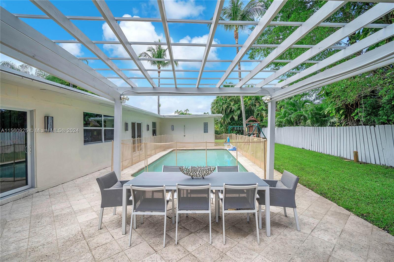 3131 N 52nd Ave, Hollywood, Florida 33021, 6 Bedrooms Bedrooms, ,3 BathroomsBathrooms,Residential,For Sale,3131 N 52nd Ave,A11560925