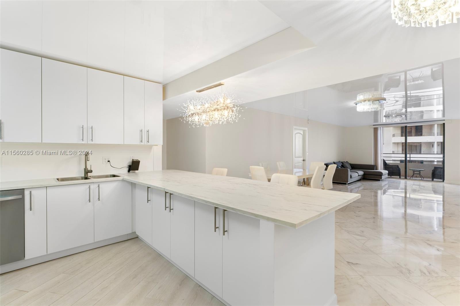 2500 Parkview Dr 1714, Hallandale Beach, Florida 33009, 2 Bedrooms Bedrooms, ,2 BathroomsBathrooms,Residential,For Sale,2500 Parkview Dr 1714,A11560285