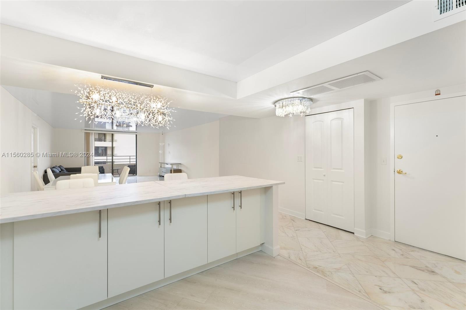 2500 Parkview Dr 1714, Hallandale Beach, Florida 33009, 2 Bedrooms Bedrooms, ,2 BathroomsBathrooms,Residential,For Sale,2500 Parkview Dr 1714,A11560285