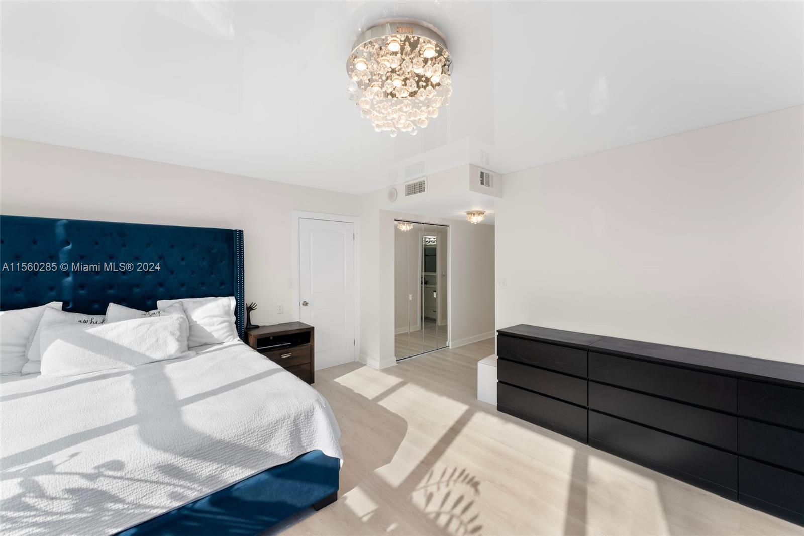 2500 Parkview Dr 1714, Hallandale Beach, Florida 33009, 2 Bedrooms Bedrooms, ,2 BathroomsBathrooms,Residential,For Sale,2500 Parkview Dr 1714,A11560285