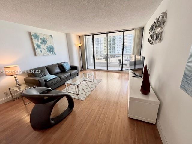 1717 N Bayshore Dr A1748, Miami, Florida 33132, 1 Bedroom Bedrooms, ,1 BathroomBathrooms,Residentiallease,For Rent,1717 N Bayshore Dr A1748,A11560970