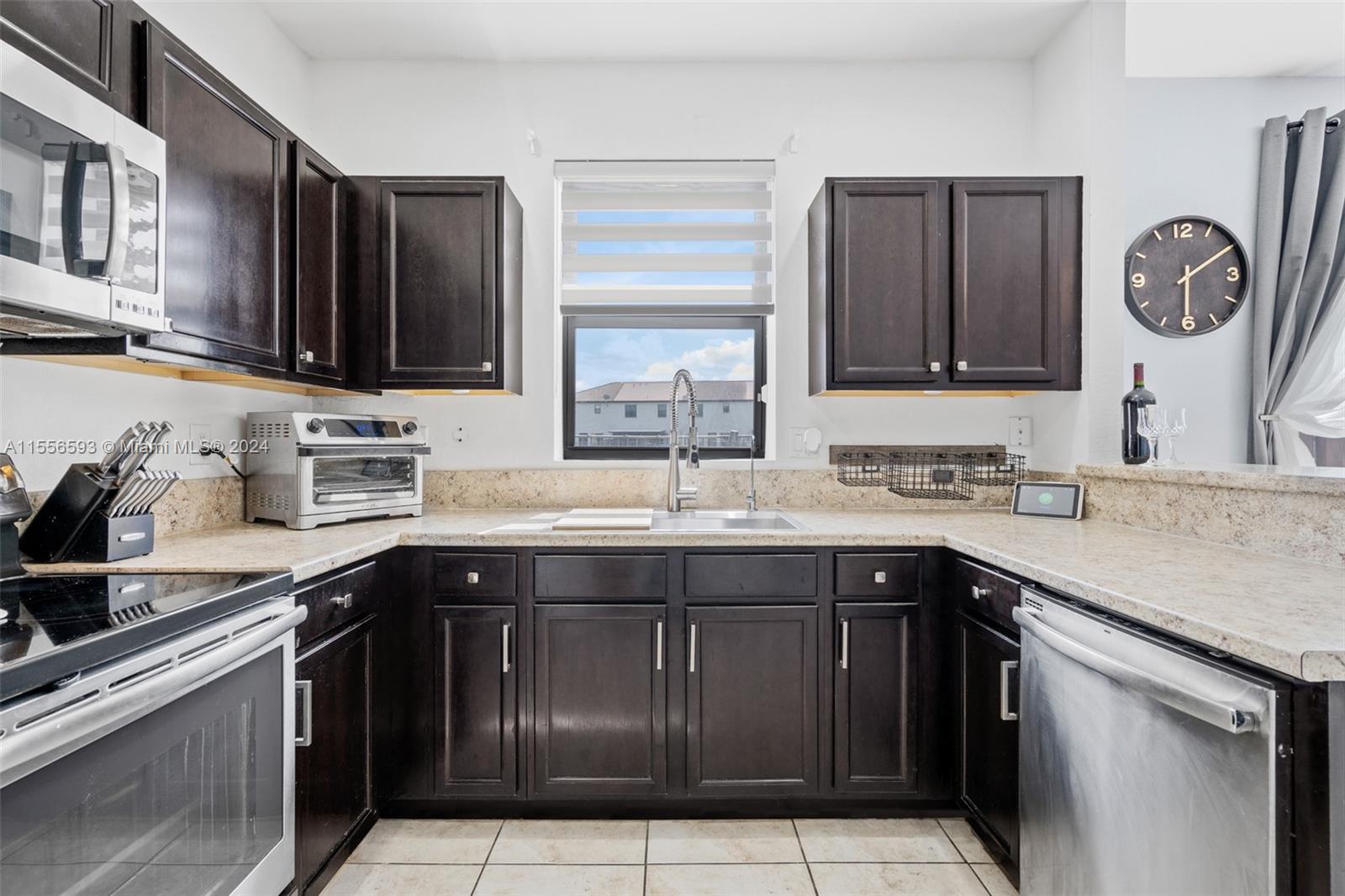 23872 SW 117th Pl 23872, Homestead, Florida 33032, 4 Bedrooms Bedrooms, ,3 BathroomsBathrooms,Residential,For Sale,23872 SW 117th Pl 23872,A11556593