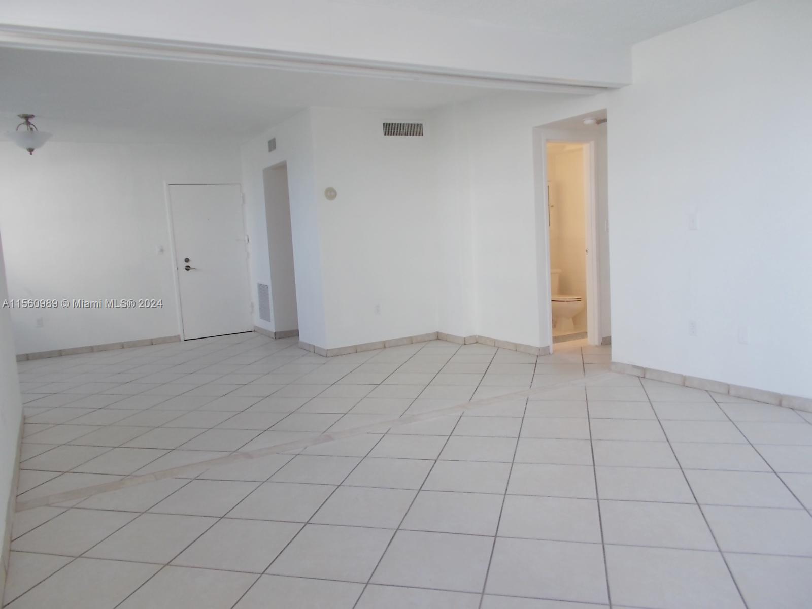 800 West Ave 401, Miami Beach, Florida 33139, 1 Bedroom Bedrooms, ,1 BathroomBathrooms,Residentiallease,For Rent,800 West Ave 401,A11560989