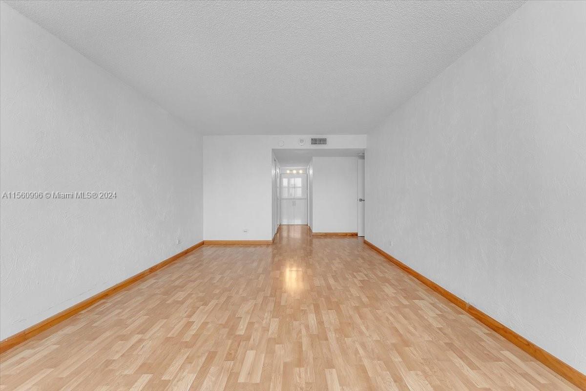 301 174th St 1818, Sunny Isles Beach, Florida 33160, 2 Bedrooms Bedrooms, ,2 BathroomsBathrooms,Residential,For Sale,301 174th St 1818,A11560996