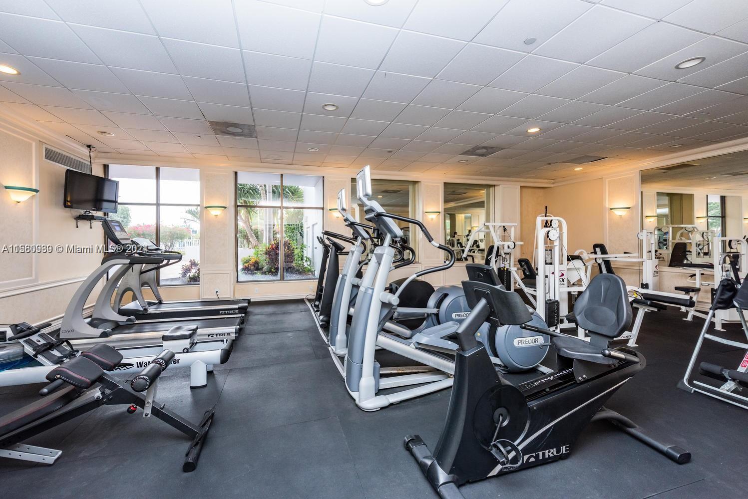 5700 Collins Ave 7B, Miami Beach, Florida 33140, 2 Bedrooms Bedrooms, ,2 BathroomsBathrooms,Residentiallease,For Rent,5700 Collins Ave 7B,A11560939