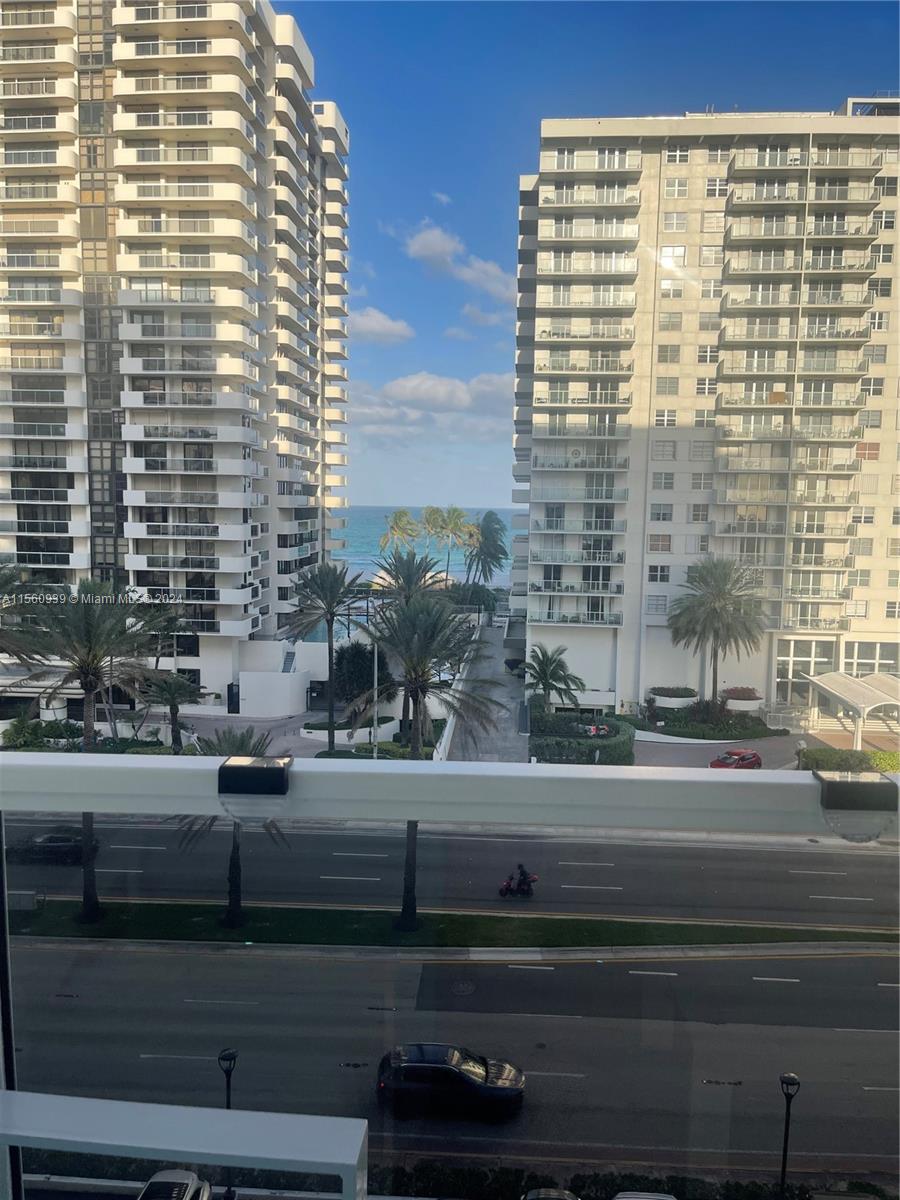 5700 Collins Ave 7B, Miami Beach, Florida 33140, 2 Bedrooms Bedrooms, ,2 BathroomsBathrooms,Residentiallease,For Rent,5700 Collins Ave 7B,A11560939