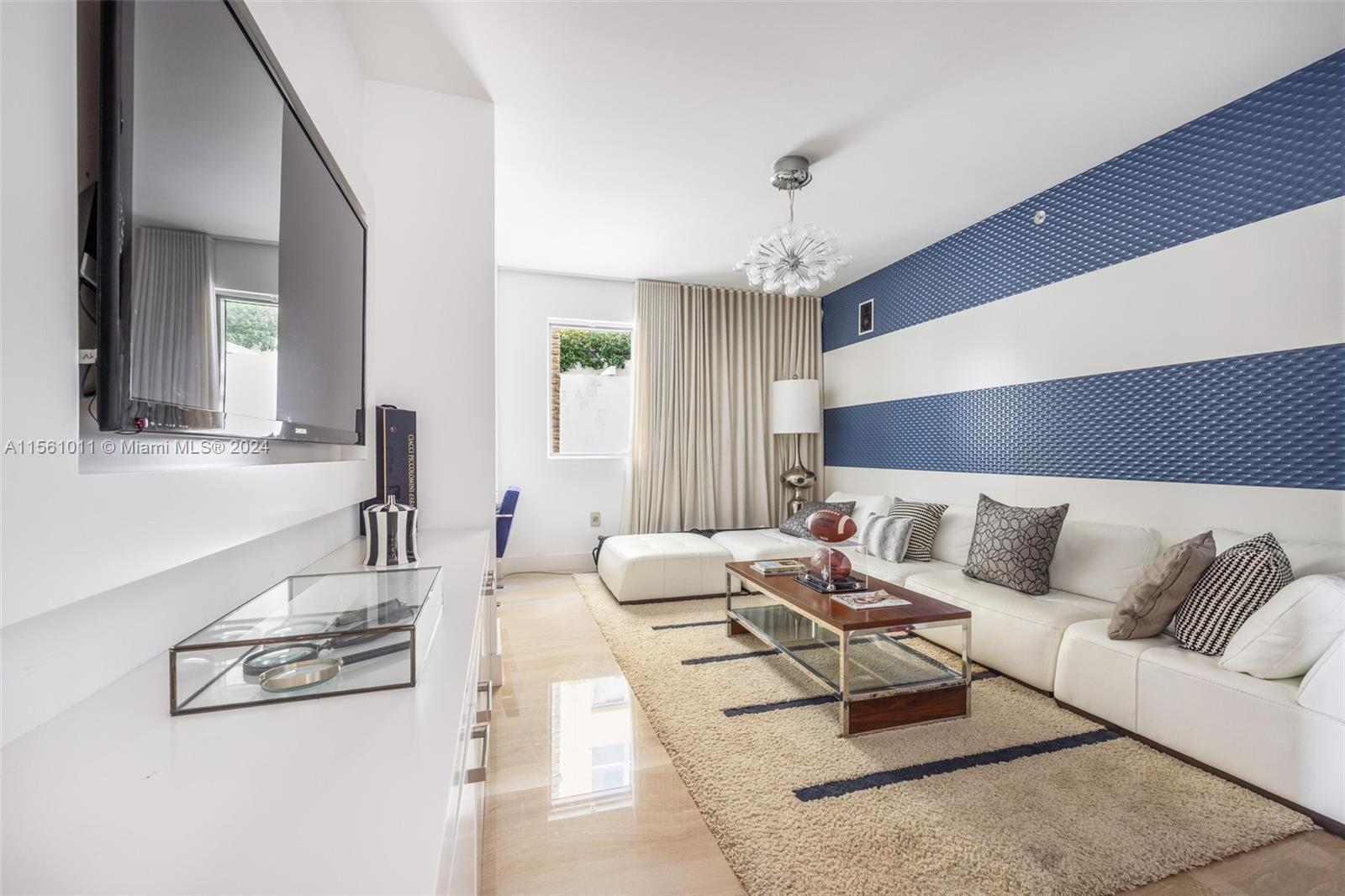 125 Ocean Dr U-0303, Miami Beach, Florida 33139, 4 Bedrooms Bedrooms, ,4 BathroomsBathrooms,Residentiallease,For Rent,125 Ocean Dr U-0303,A11561011