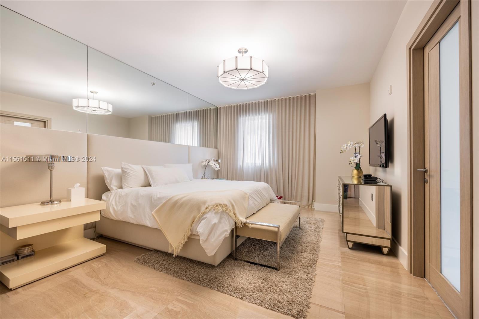 125 Ocean Dr U-0303, Miami Beach, Florida 33139, 4 Bedrooms Bedrooms, ,4 BathroomsBathrooms,Residentiallease,For Rent,125 Ocean Dr U-0303,A11561011