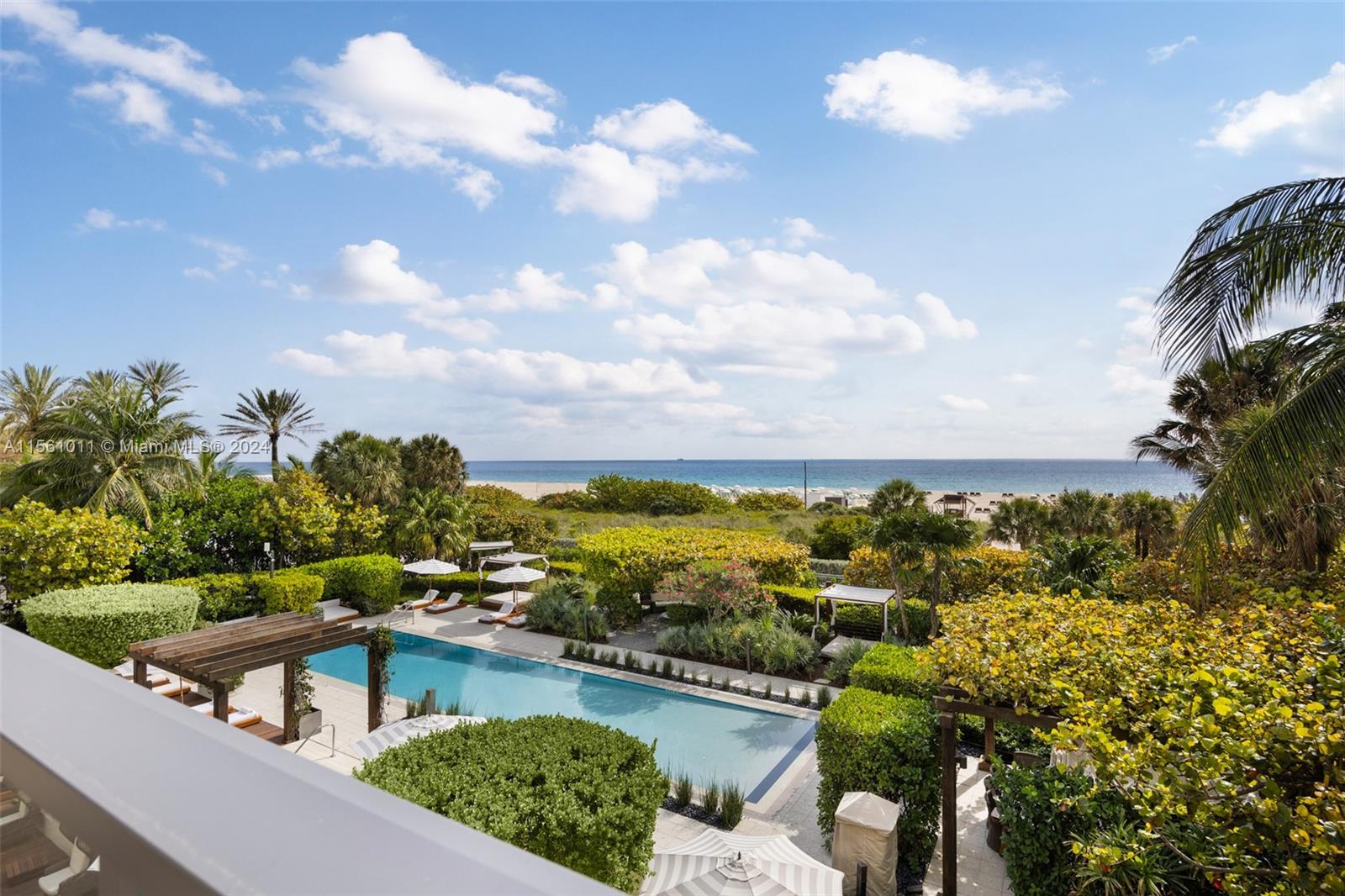 125 Ocean Dr U-0303, Miami Beach, Florida 33139, 4 Bedrooms Bedrooms, ,4 BathroomsBathrooms,Residentiallease,For Rent,125 Ocean Dr U-0303,A11561011