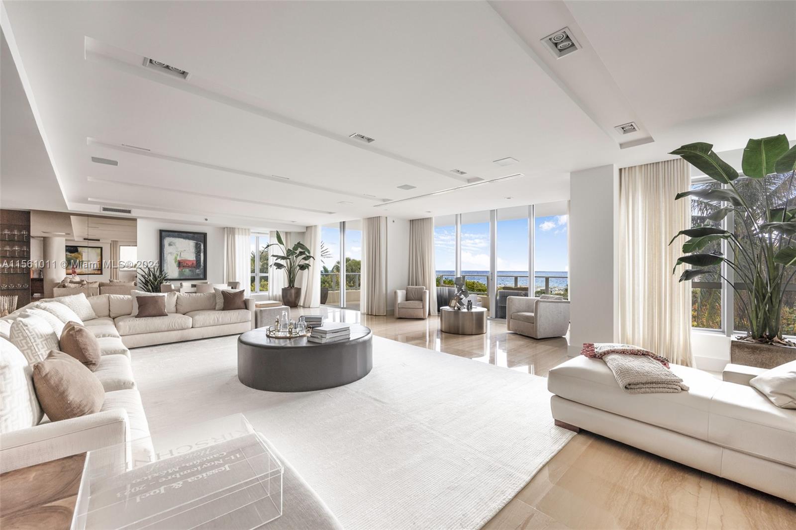 125 Ocean Dr U-0303, Miami Beach, Florida 33139, 4 Bedrooms Bedrooms, ,4 BathroomsBathrooms,Residentiallease,For Rent,125 Ocean Dr U-0303,A11561011