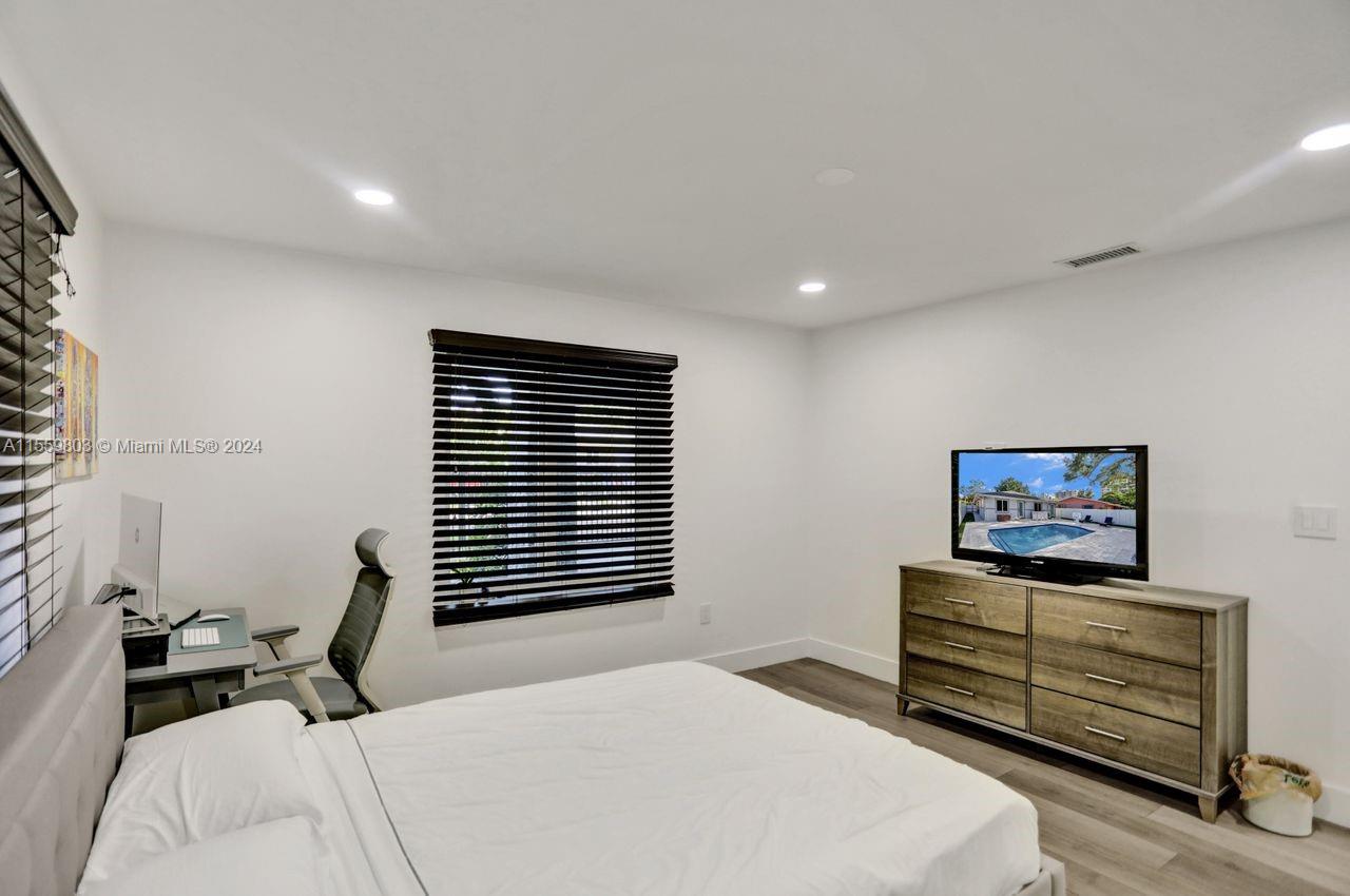 Listing Photo 47
